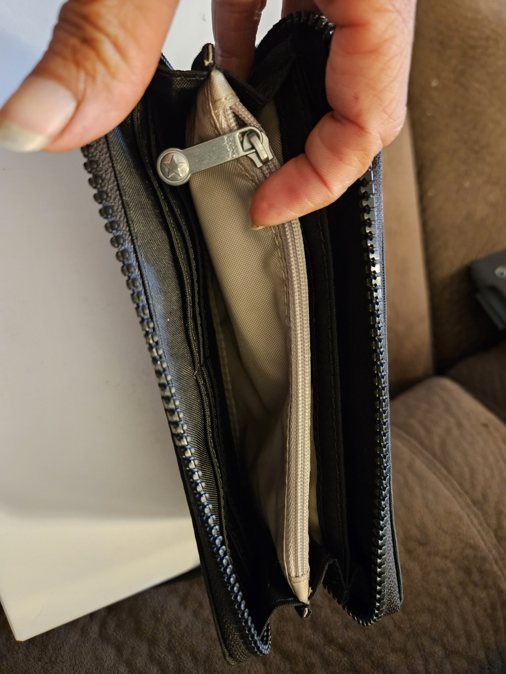 NWOT Kipling Alia Black Nylon Zip Around Wristlet Wallet - Picture 5 of 6